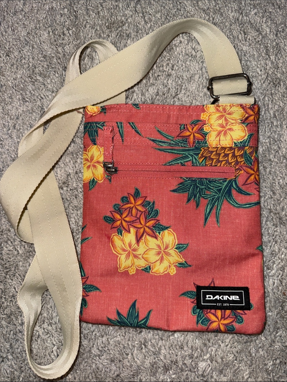 Dakine tropical Crossbody Bag travel, boho, recycled material, small, floral